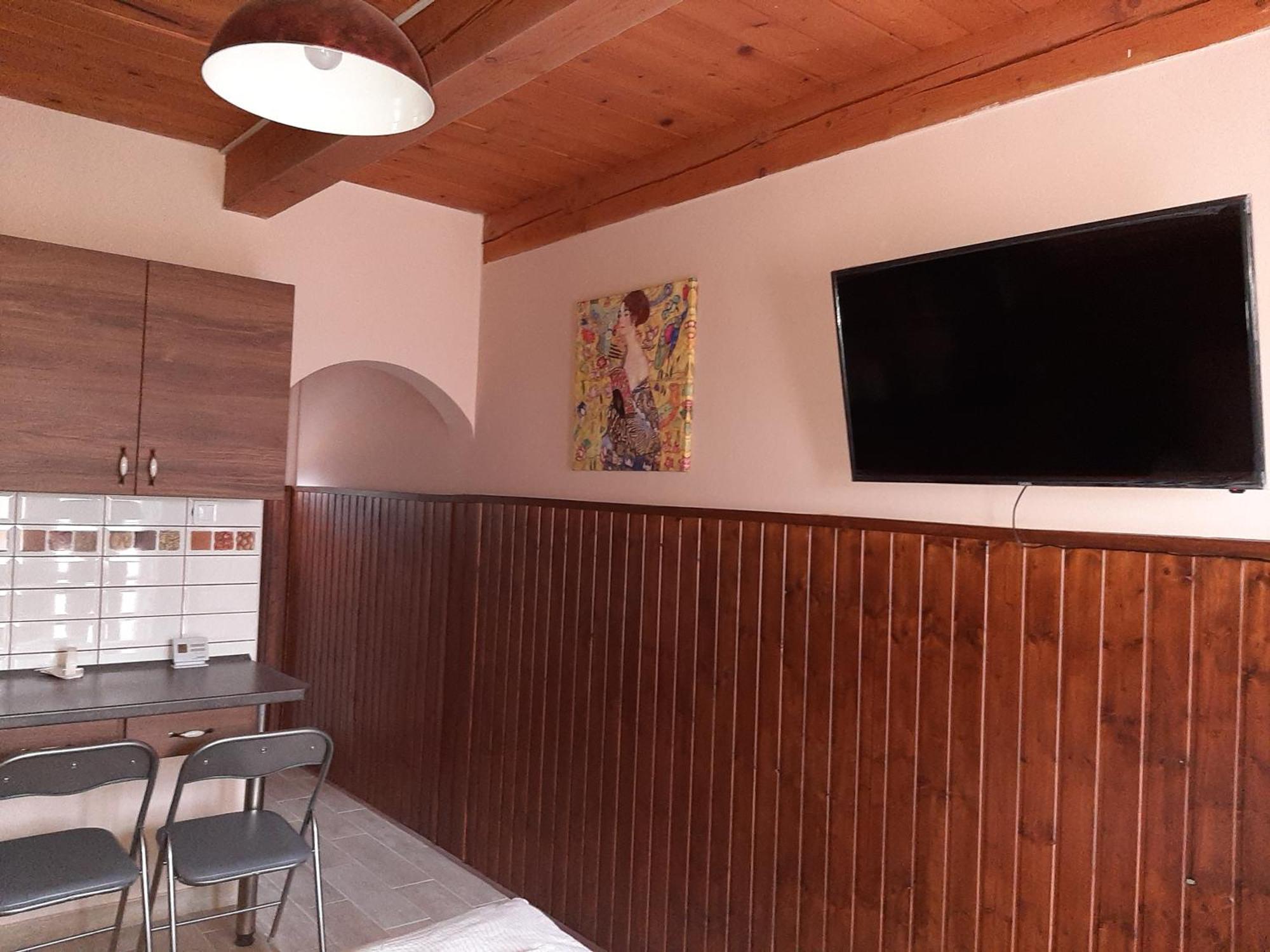 Egniss Apartman Bogács Buitenkant foto